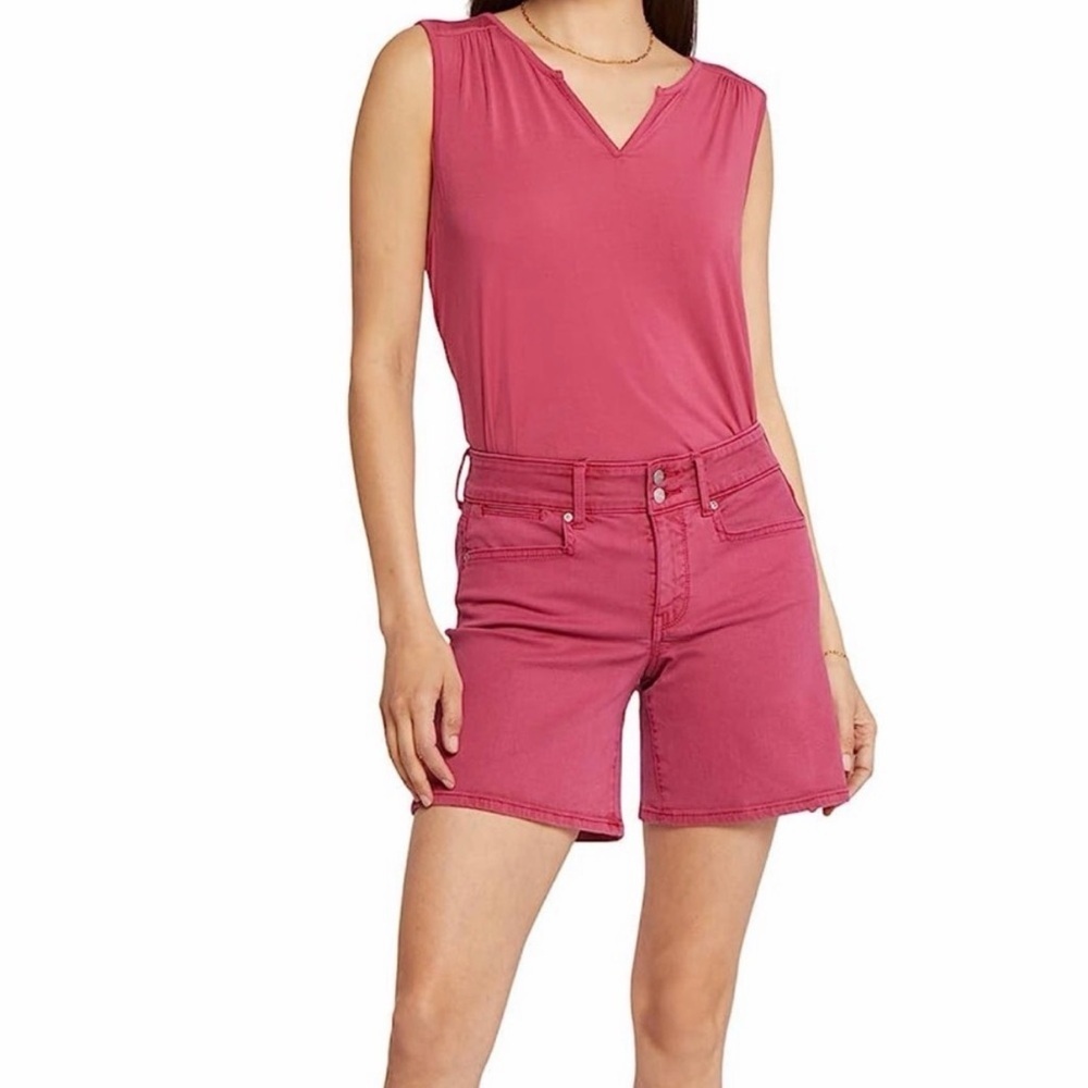 NWT NYDJ Roxanne Shorts | Size: 16 | Color: Orchid Flower